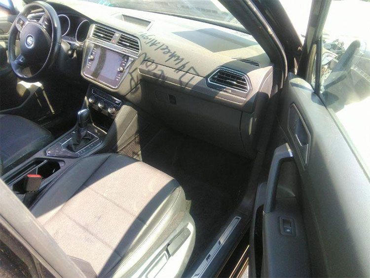 VOLKSWAGEN TIGUAN R-line 2020 VOLKSWAGEN TIGUAN R-line 2020